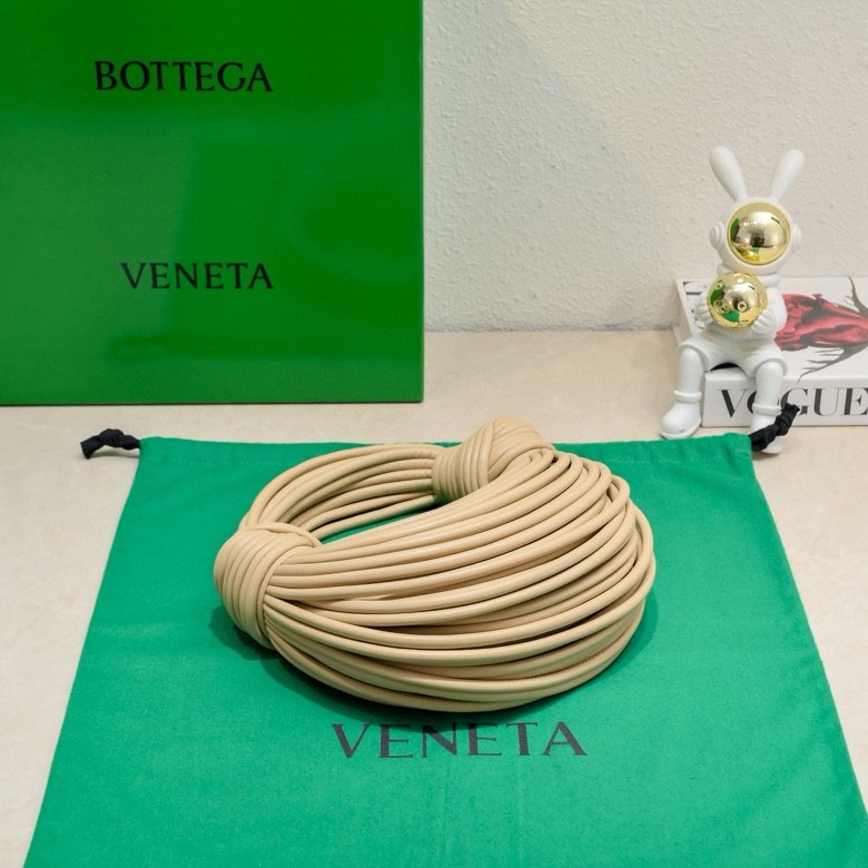 Bottega Veneta Clutch Bags